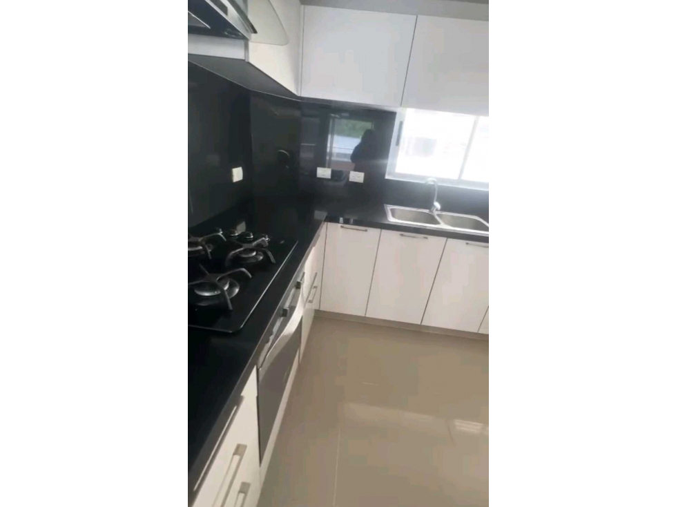 Apartamento en venta en cali barrio cristales vista Cristo Rey 112 m² — foto 4