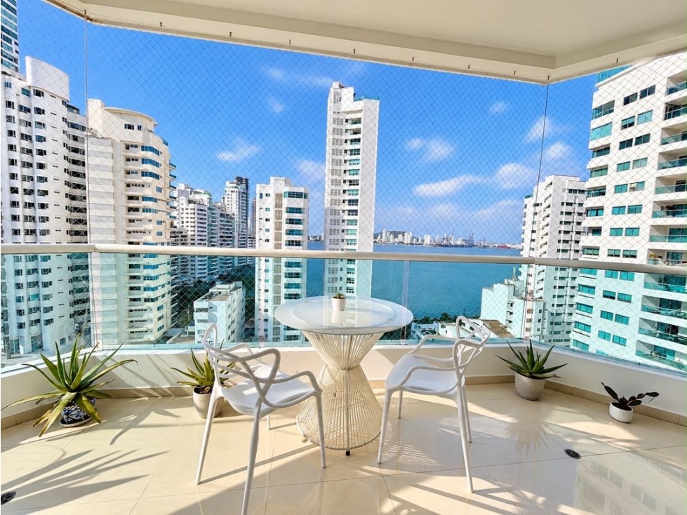 Apartamento en Venta en Castillogrande con Vista a la Bahía | 106 m²