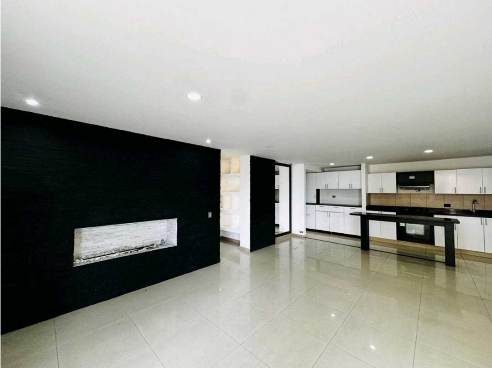 Apto de 129m² con 2 Garajes Independientes en Venta | El Poblado — foto 5