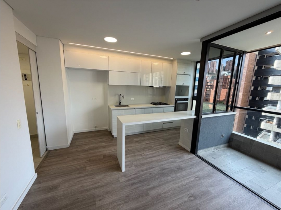 APARTAMENTO EN VENTA EN CASTROPOL — foto 3