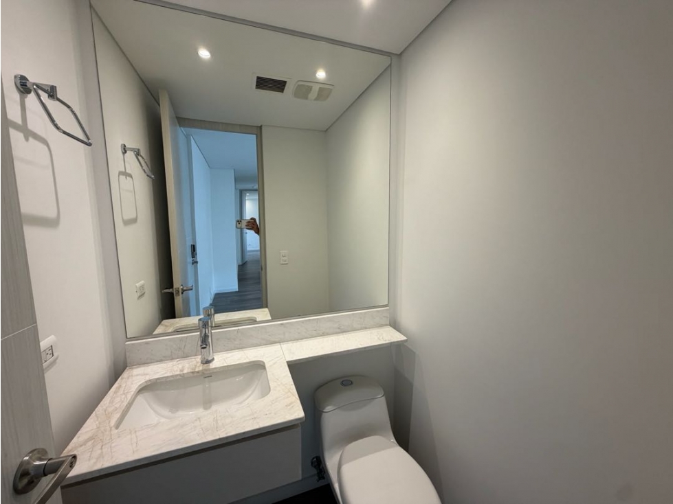 APARTAMENTO EN VENTA EN CASTROPOL — foto 4