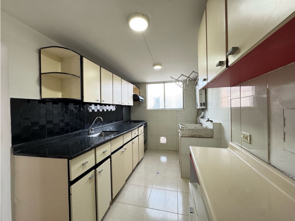 Apartamento en venta en Cedritos - Piso 4 — foto 3