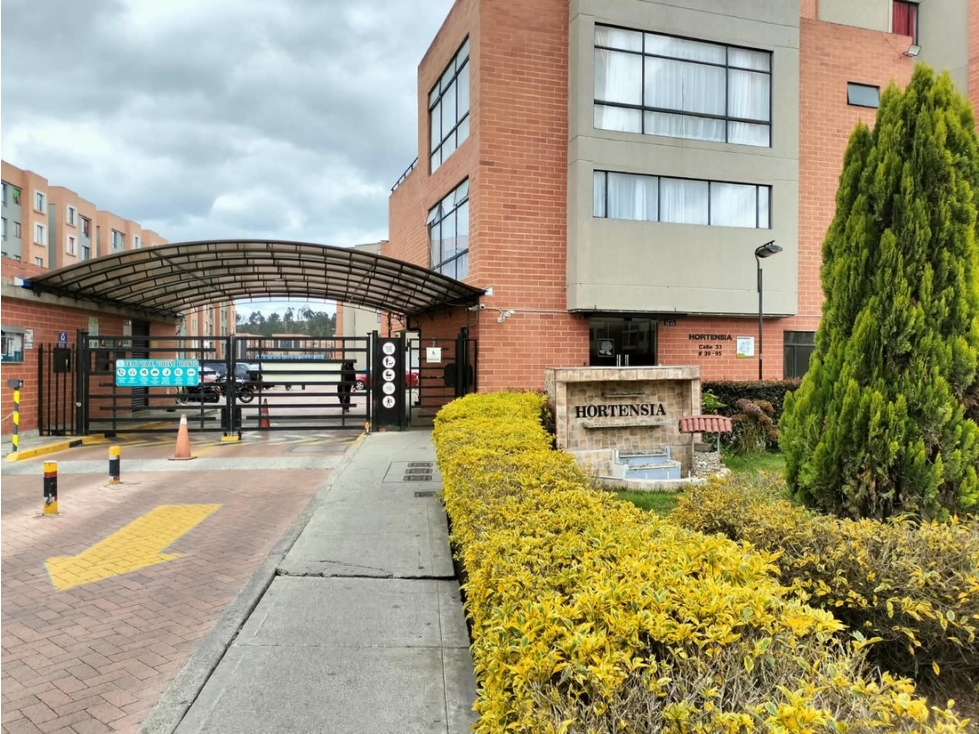 Apartamento en venta en Ciudad Verde, Soacha Hortensia, 3 alcobas