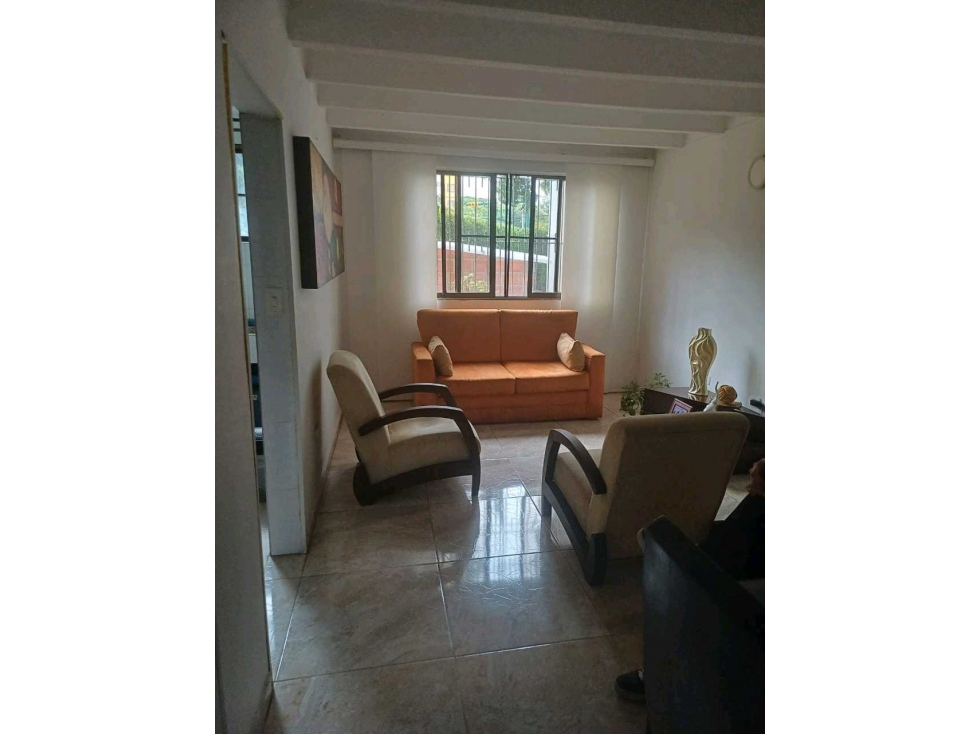 Apartamento en venta en colseguros sur de cali
