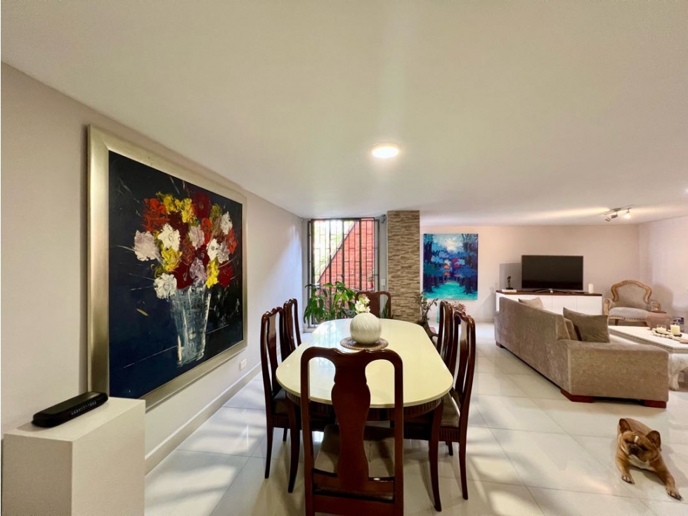 Apartamento en venta, en Conquistadores