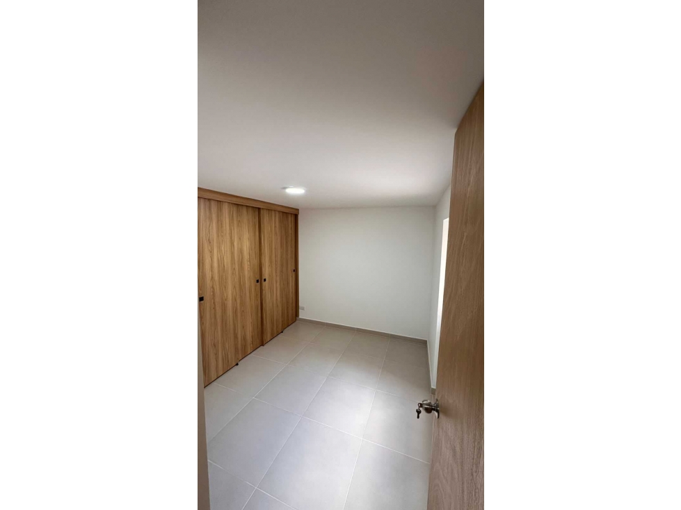 APARTAMENTO EN VENTA EN DITAIRES ITAGUI. CON PARQUEADERO PRIVADO. — foto 6