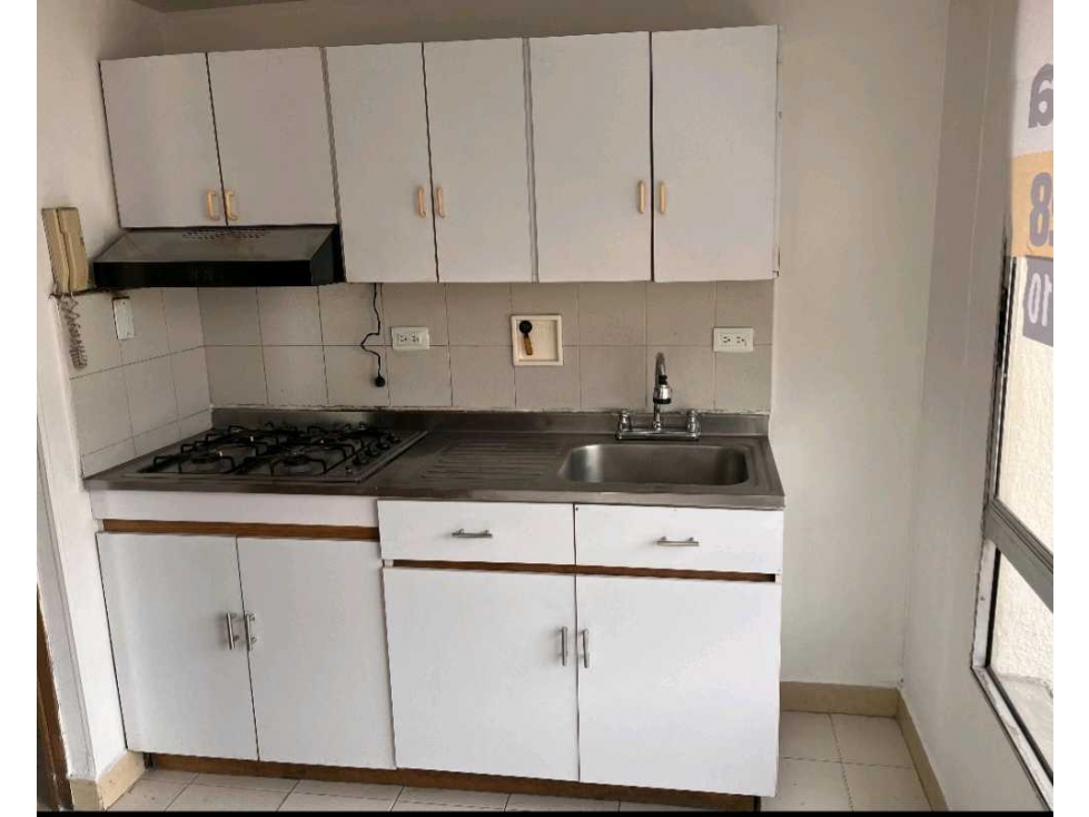APARTAMENTO EN VENTA PRADO CENTRO CON PARQUEADERO CLINICA CES — foto 3