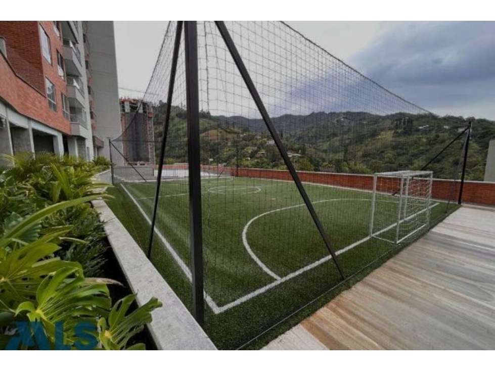 Apartamento en venta en El Chinguí, Envigado — foto 2