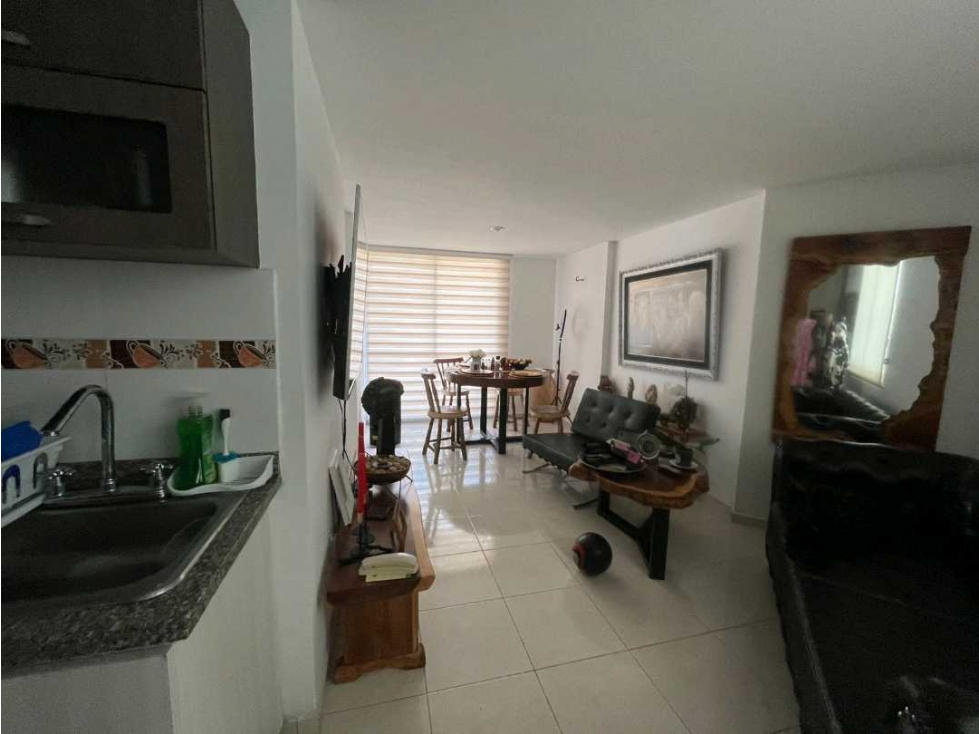 Apartamento en venta en el norte piso 10 con zonas sociales completa