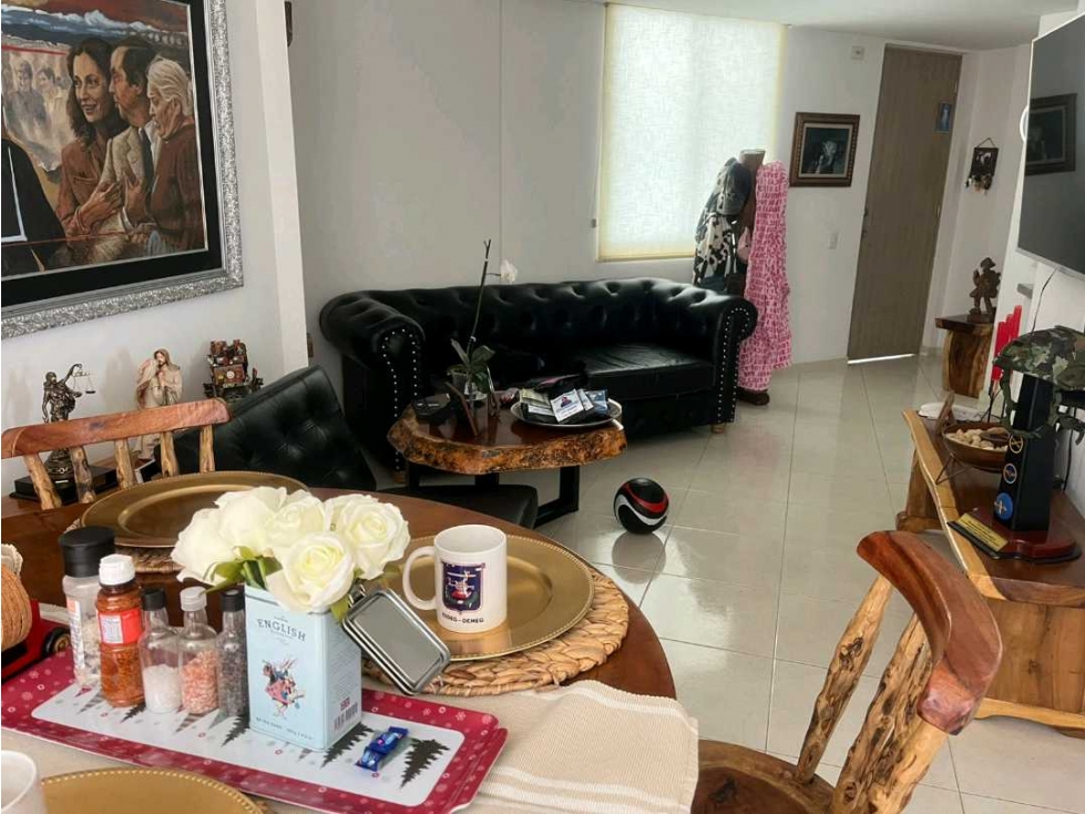 Apartamento en venta en el norte piso 10 con zonas sociales completa — foto 4