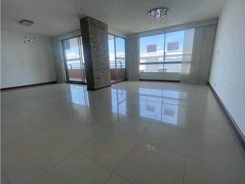 Apartamento en venta en el oeste de cali barrio cristales area 175 m² — foto 2