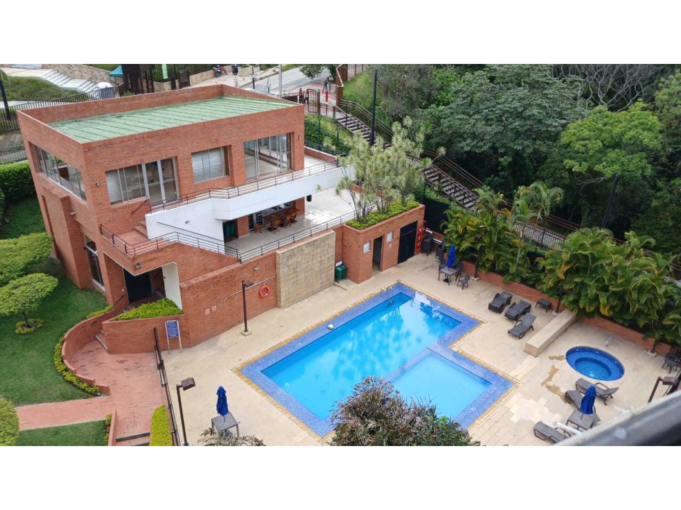 Apartamento en venta en el oeste de cali barrio cristales 125 m² — foto 2