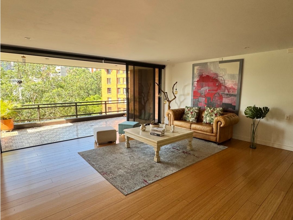 Apartamento en venta en el Poblado Sector Provenza y Catay