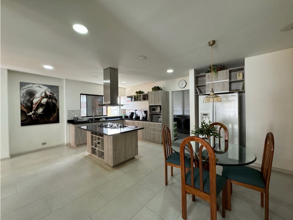 APARTAMENTO EN VENTA EN EL POBLADO SECTOR SANTA MARIA DE LOS ANGELES — foto 3