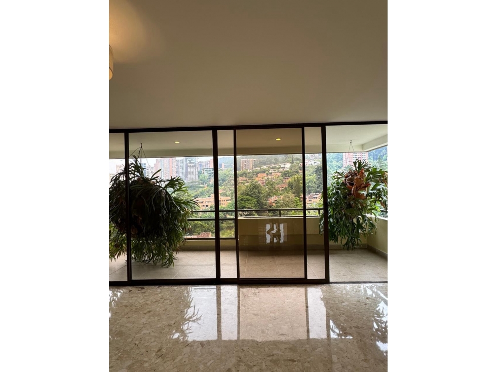 APARTAMENTO EN VENTA EN EL POBLADO MEDELLÍN — foto 2