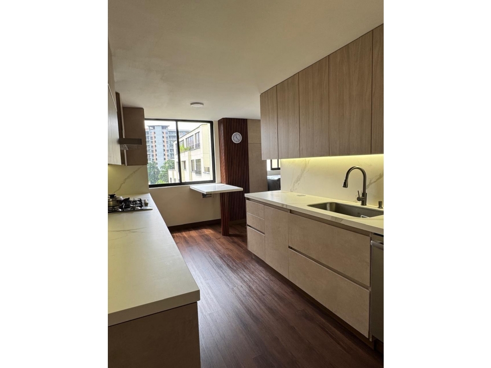 APARTAMENTO EN VENTA EN EL POBLADO MEDELLÍN — foto 5