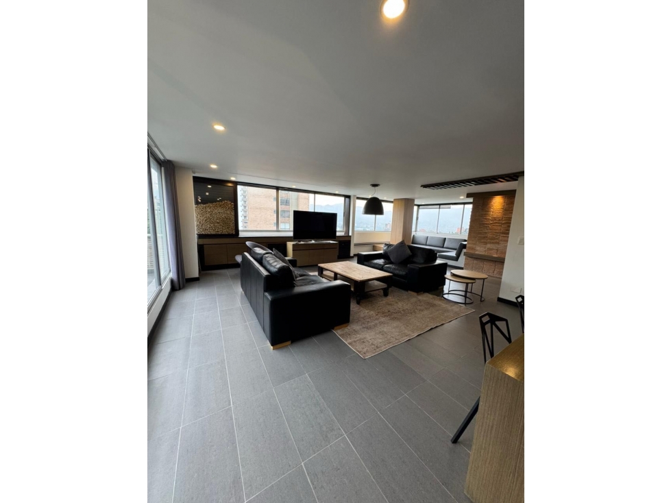 APARTAMENTO EN VENTA EN EL POBLADO — foto 2