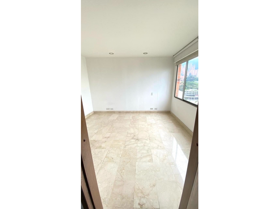 Apartamento en venta en El Poblado cerca de Provenza | 121.8 m² — foto 3