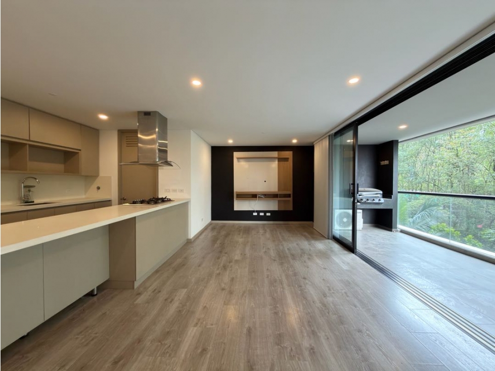 APARTAMENTO EN VENTA EN EL POBLADO SECTOR MARIANITO