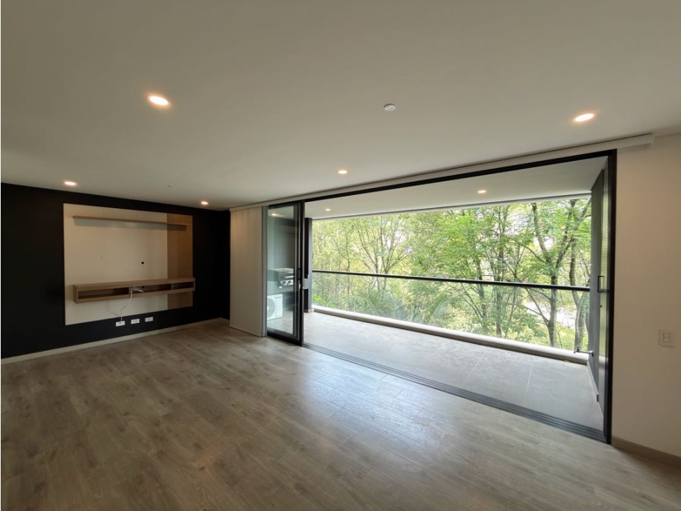 APARTAMENTO EN VENTA EN EL POBLADO SECTOR MARIANITO — foto 2