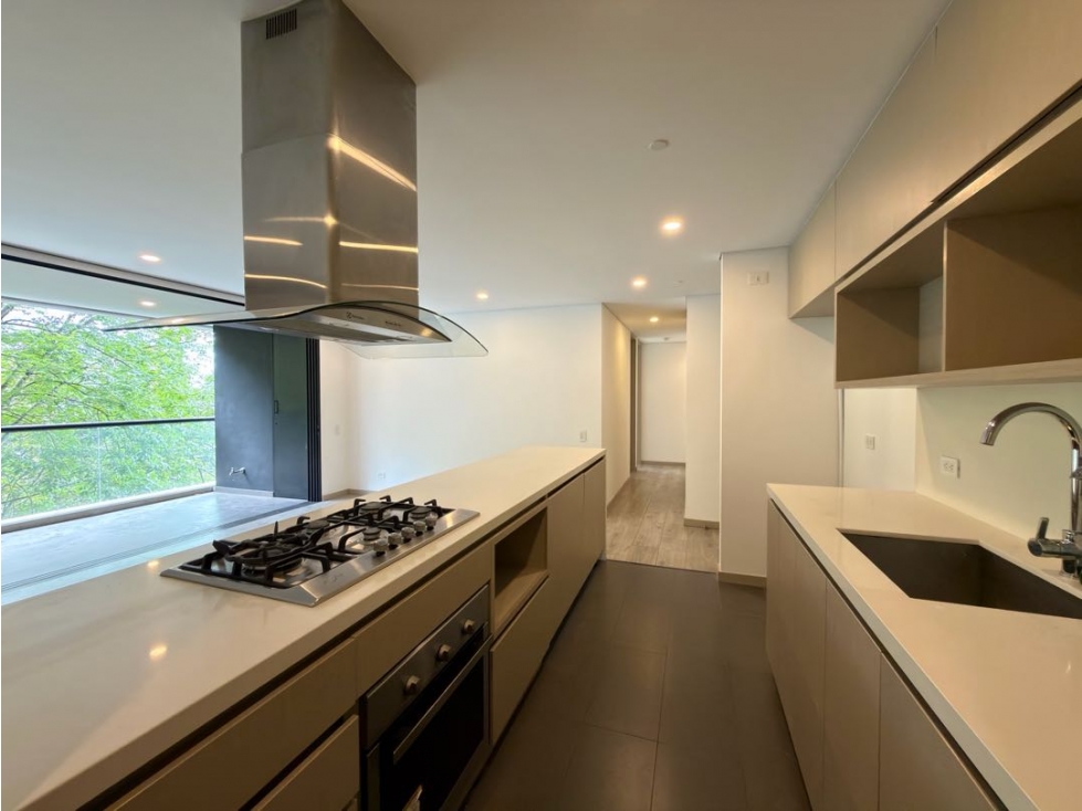 APARTAMENTO EN VENTA EN EL POBLADO SECTOR MARIANITO — foto 3
