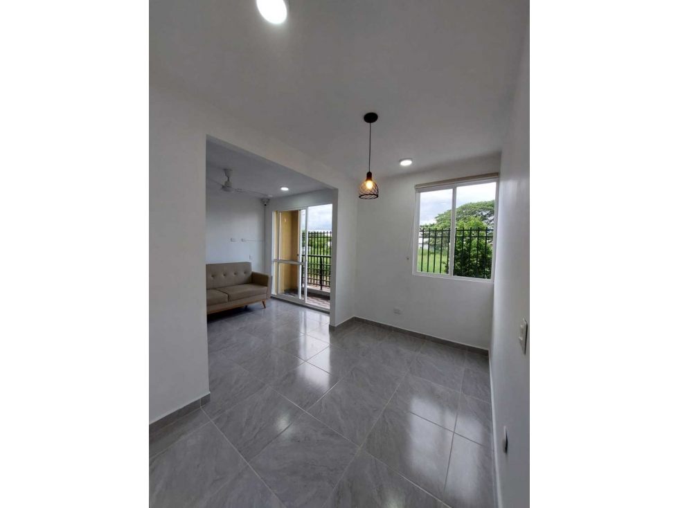APARTAMENTO EN VENTA EN EL PRIMER PISO BARRIO LA CASTELLANA