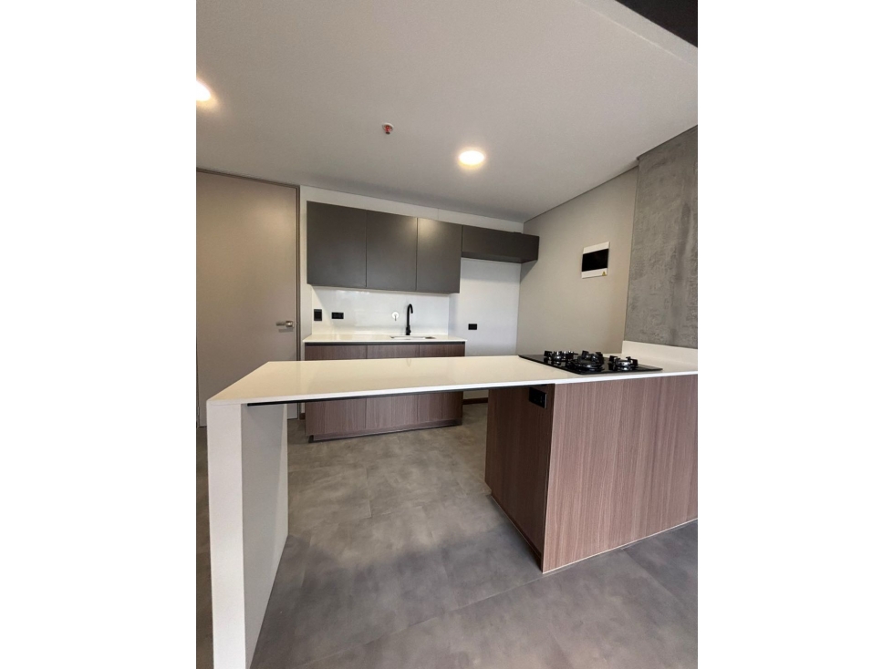 APARTAMENTO EN VENTA EN EL RETIRO PARA ESTRENAR — foto 2