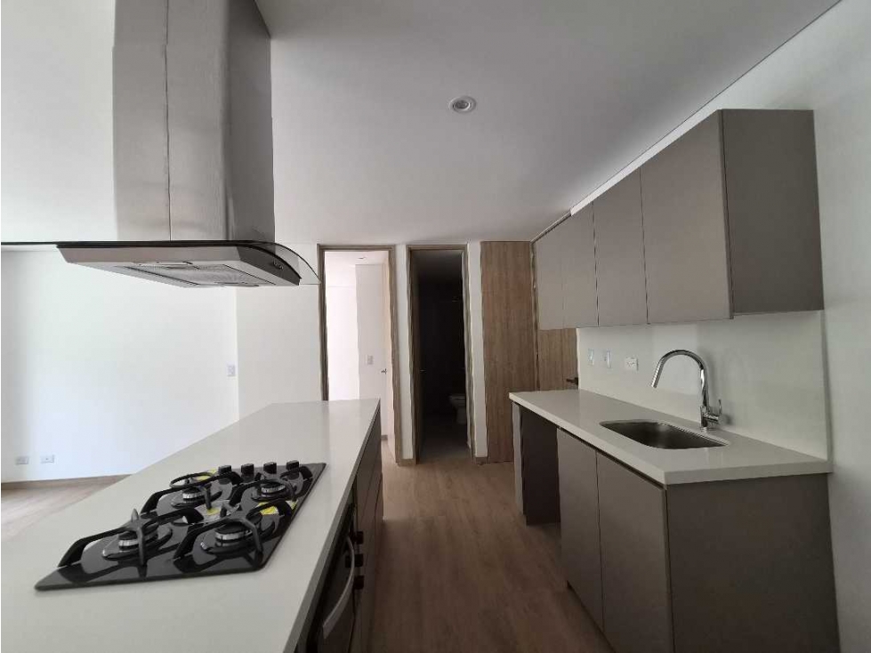 APARTAMENTO PARA ESTRENAR EN EL RETIRO — foto 4