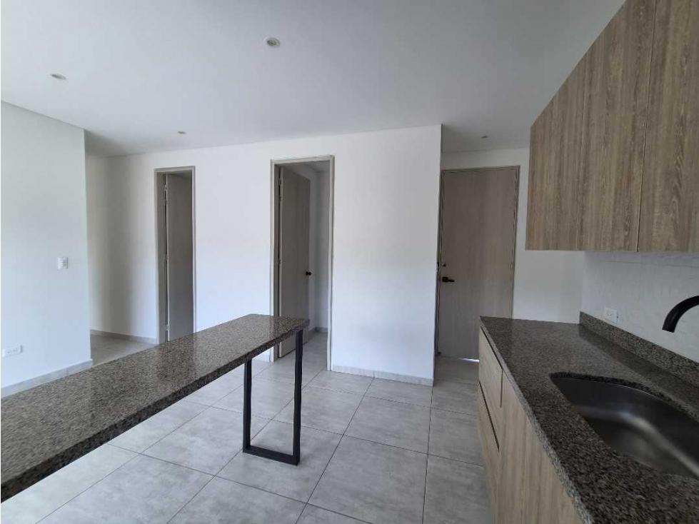 APARTAMENTO EN VENTA EN EL RETIRO — foto 3