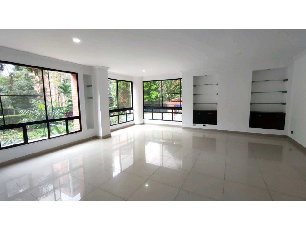 Apartamento en venta en el sur de cali barrio ciudad jardin area 185 m — foto 2
