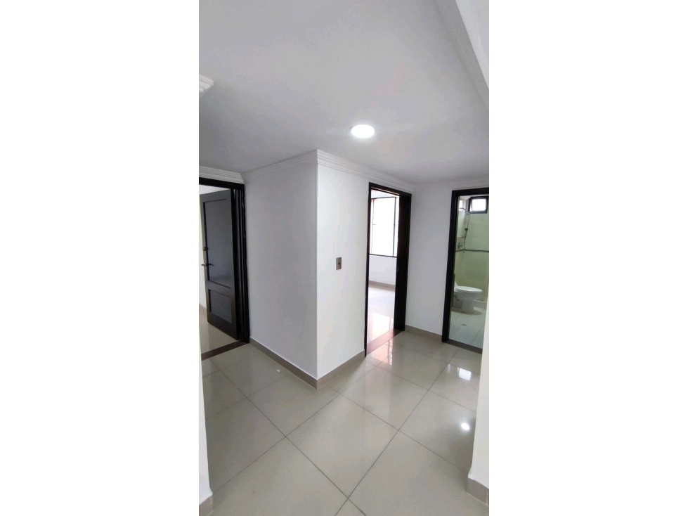 Apartamento en venta en el sur de cali barrio ciudad jardin area 185 m — foto 5