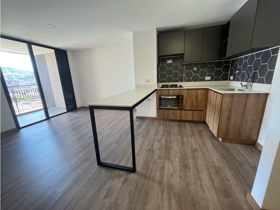 Apartamento en venta en Envígado cerca al centro comercial mayorca