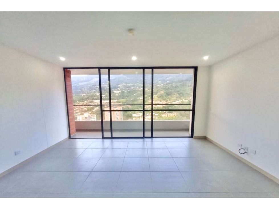 Apartamento en Venta en Envigado Loma del Escobero Rentando 100 mt2
