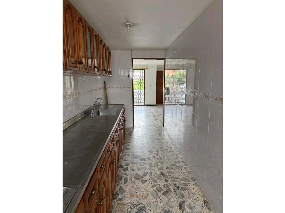 APARTAMENTO EN VENTA EN ENVIGADO CERCA AL EURO DE LA FRONTERA — foto 2