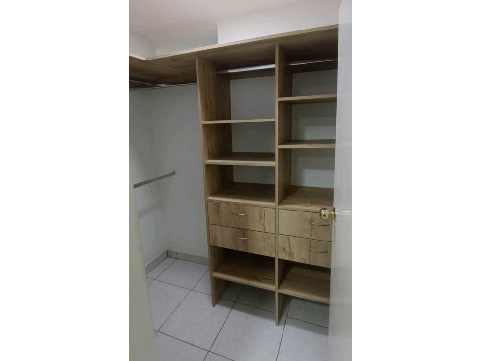 APARTAMENTO EN VENTA EN ENVIGADO BARRIO ROSELLON — foto 4