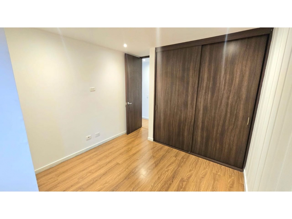 Apartamento en venta en Envigado, sector El Esmeraldal — foto 3