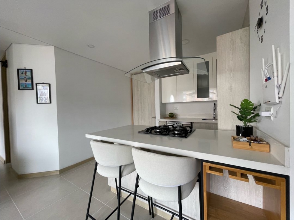 APARTAMENTO EN VENTA EN ENVIGADO LOMA DE LAS BRUJAS — foto 3