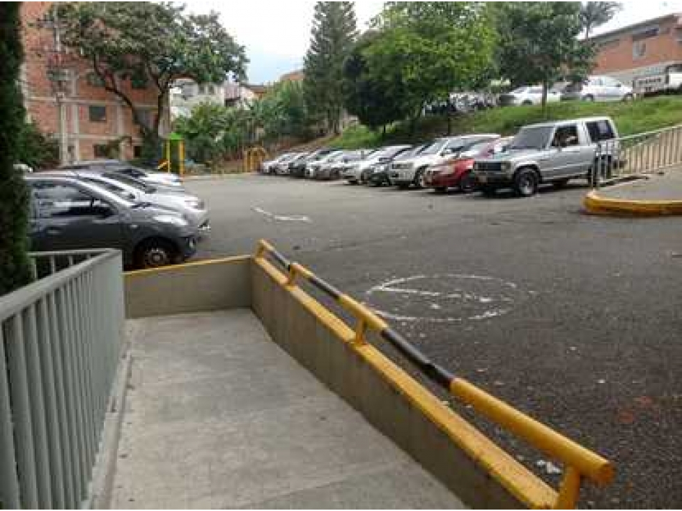 APARTAMENTO EN VENTA EN ENVIGADO CORAZON DE ENVIGADO — foto 3