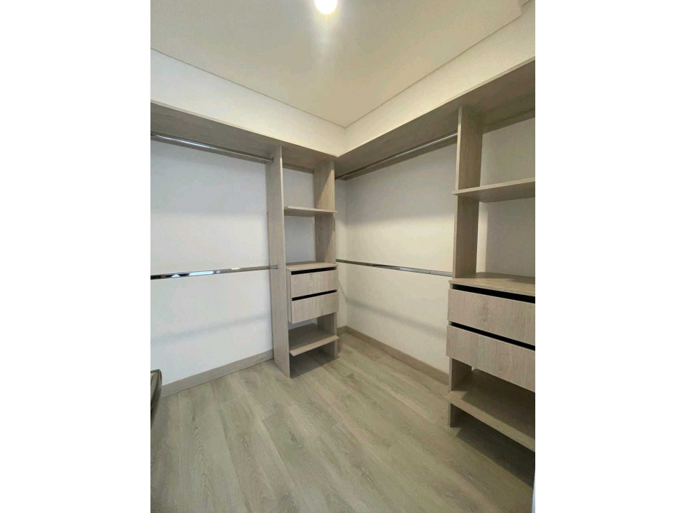 Apartamento en Venta en Envigado Loma de los Mesa — foto 3