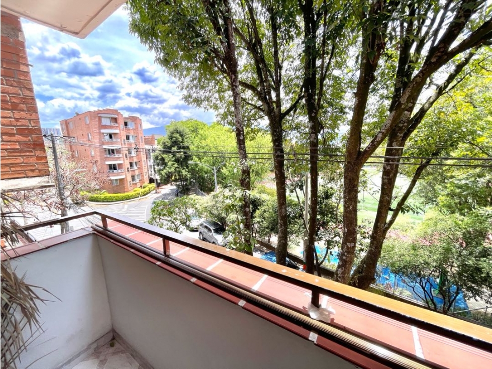 Apartamento en venta en Envigado frente a Unidad Deportiva El Dorado — foto 3