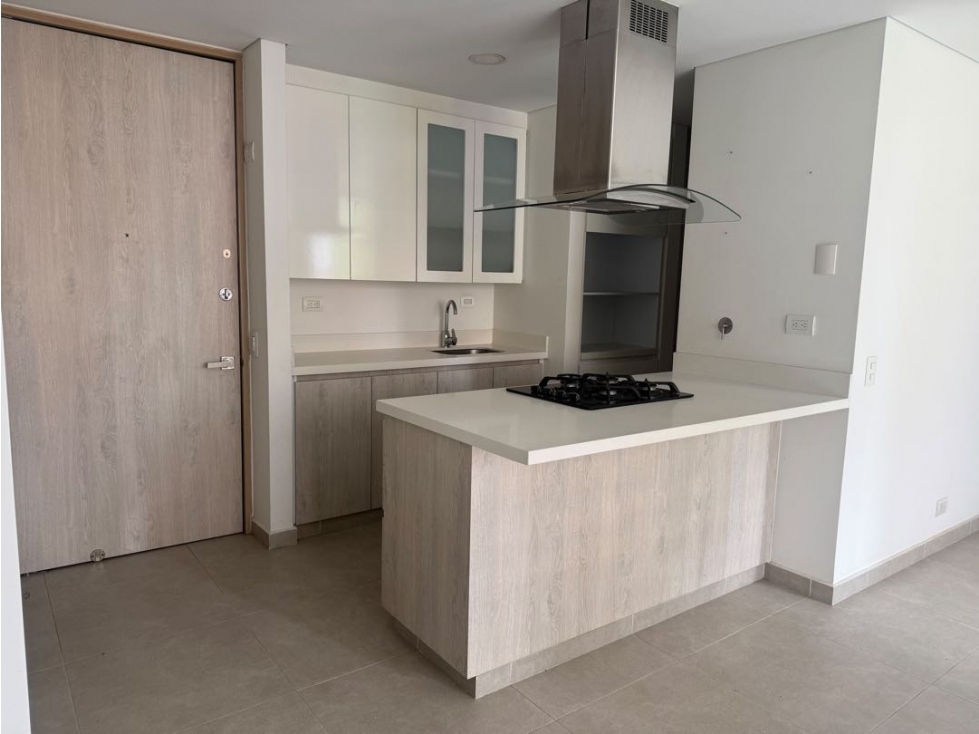 Apartamento en venta en Envigado Las Brujas | 80 m² — foto 2