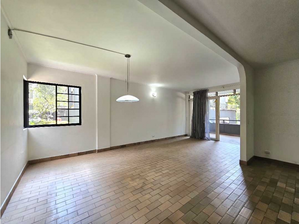 Apartamento en venta en Envigado Sector Jardines/Otraparte