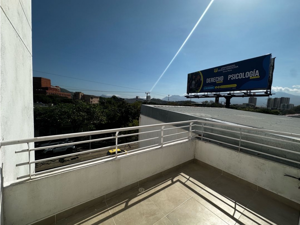 Apartamento en venta en exclusivo barrio Bavaria de Santa Marta