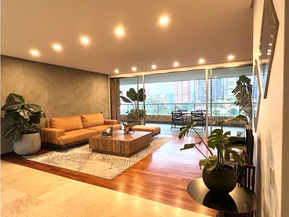 Apartamento en venta en La Calera | 243 m² | Piso 13 | 3 parqueaderos