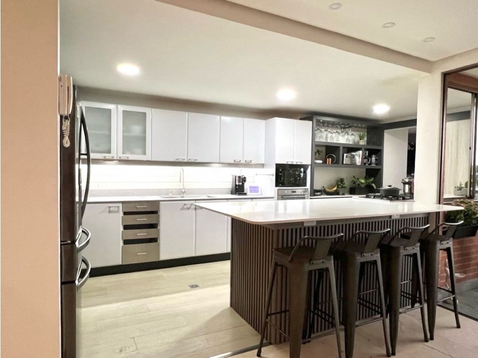 Apartamento en venta en La Calera | 243 m² | Piso 13 | 3 parqueaderos — foto 6
