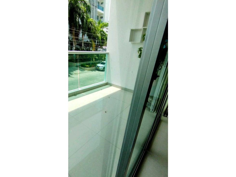 APARTAMENTO EN VENTA EN LA CASTELLANA CERCA A LA CIRCUNVALAR — foto 2
