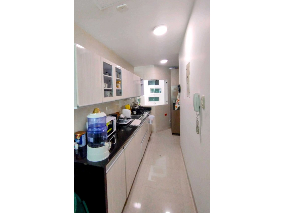 APARTAMENTO EN VENTA EN LA CASTELLANA CERCA A LA CIRCUNVALAR — foto 3