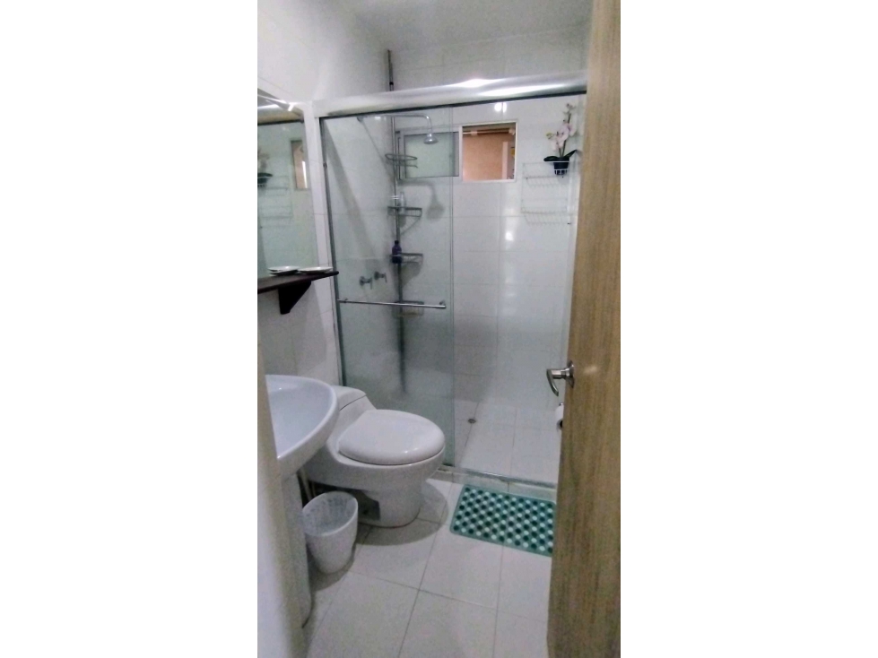 APARTAMENTO EN VENTA EN LA CASTELLANA CERCA A LA CIRCUNVALAR — foto 4