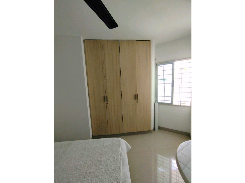 APARTAMENTO EN VENTA EN LA CASTELLANA CERCA A LA CIRCUNVALAR — foto 5