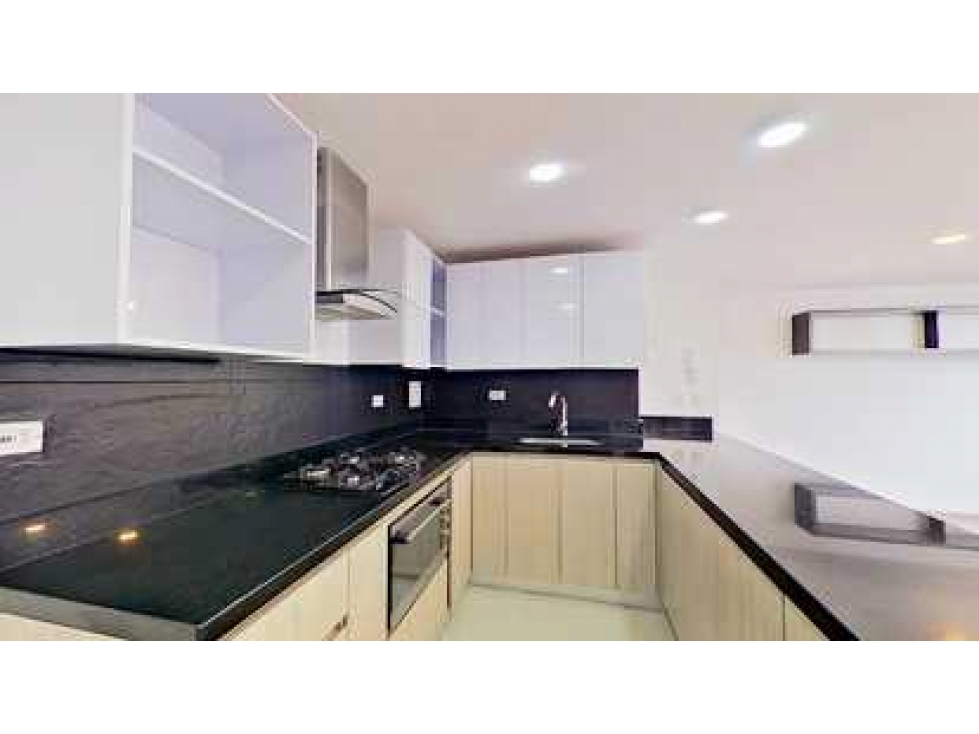 APARTAMENTO EN VENTA EN LA CASTELLANA TOWER
